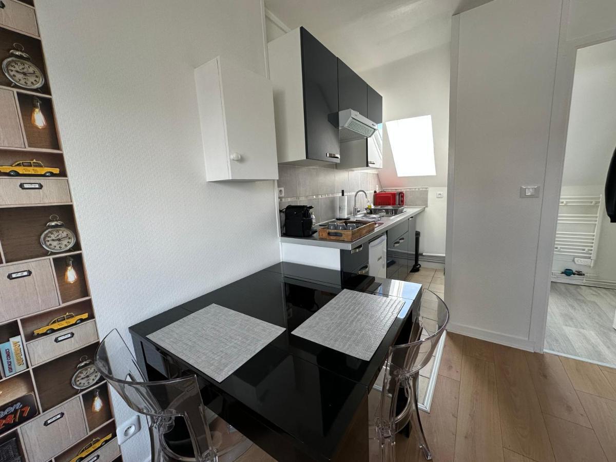 Appartement Au Centre Ville De 상스 외부 사진