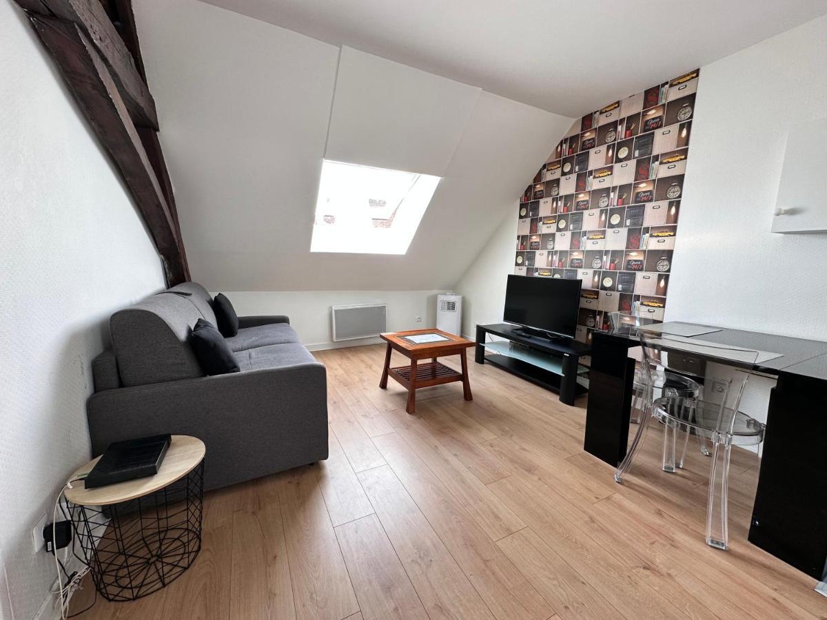 Appartement Au Centre Ville De 상스 외부 사진
